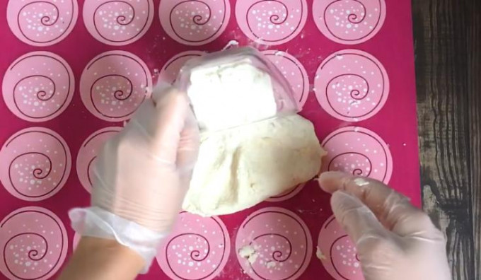 Пишні сирники з сиру на сковороді – 14 класичних рецептів