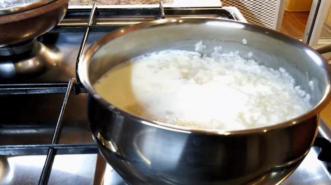 Рисова каша на молоці - 12 смачних рецептів