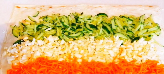 Рулет з лаваша з крабовими паличками - 16 смачних рецептів