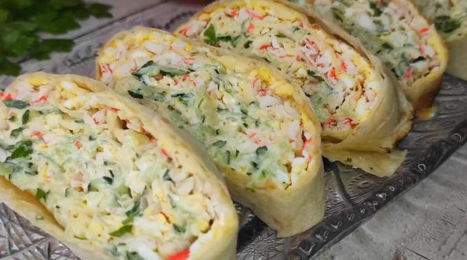 Рулет з лаваша з крабовими паличками - 16 смачних рецептів