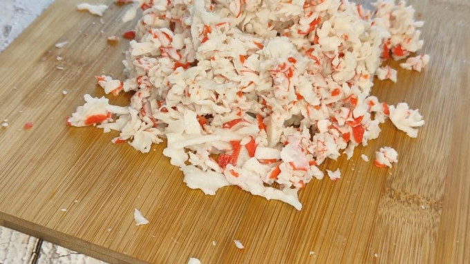 Рулет з лаваша з крабовими паличками - 16 смачних рецептів