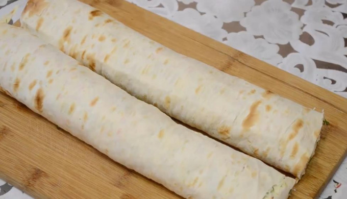 Рулет з лаваша з крабовими паличками - 16 смачних рецептів