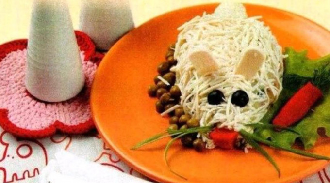 Салати у вигляді Кролика на Новий рік 2023 – прості та смачні рецепти