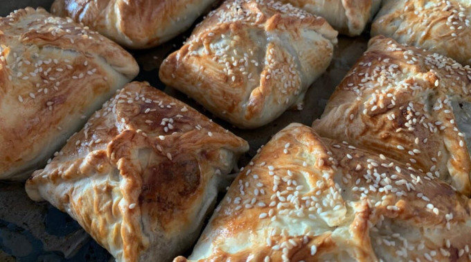 Самса з листкового тіста - 12 рецептів у духовці