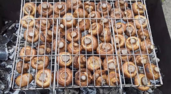 Печериці на мангалі - 12 рецептів маринаду для шашлику з грибів