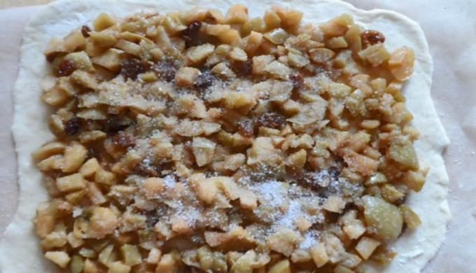 Штрудель з яблуками - 11 класичних рецептів з різного тіста