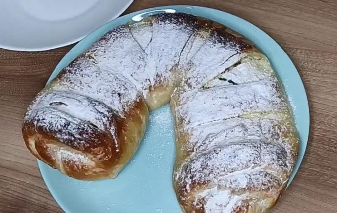 Штрудель з яблуками - 11 класичних рецептів з різного тіста