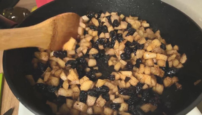 Штрудель з яблуками - 11 класичних рецептів з різного тіста