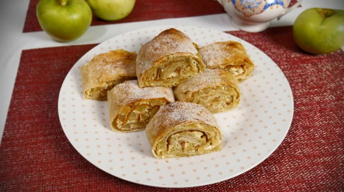 Штрудель з яблуками - 11 класичних рецептів з різного тіста
