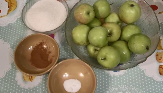 Варення з яблук на зиму - 16 рецептів бурштинового варення