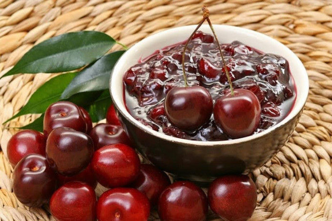 Варення з вишні на зиму - 11 рецептів з кісточками та без них