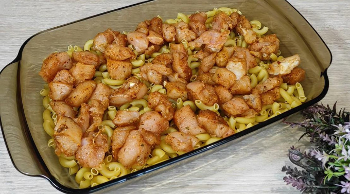 Запіканка з макаронів у духовці – 12 смачних рецептів