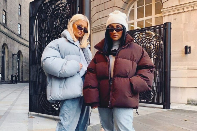 Жіночі зимові пуховики, модні у 2022-2023 роках: тенденції моди, фасони та моделі, тканини та кольори