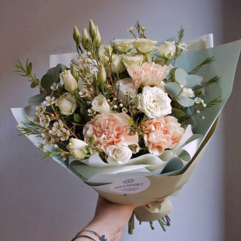 Що можна написати мамі на день народження: 55+ гарних побажань