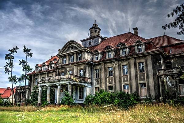 До чого сниться палац жінці чи чоловікові — 55 тлумачень із різних сонників.