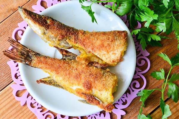 До чого сниться смажена риба жінці чи чоловікові — 45 тлумачень із різних сонників.