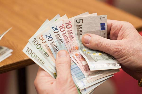 До чого сняться євро гроші — 55 тлумачень із різних сонників.