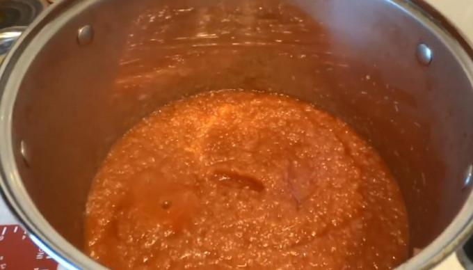 Класична аджика на зиму: 13 рецептів найсмачнішої домашньої аджики