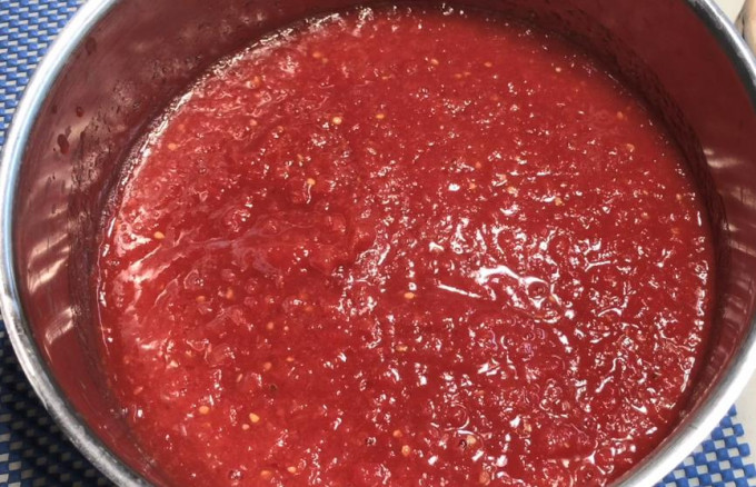 Класична аджика на зиму: 13 рецептів найсмачнішої домашньої аджики