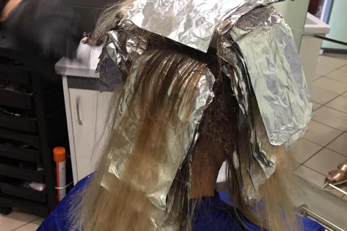 Речі, які допоможуть знайти з колористом спільну мову і отримати бажаний відтінок волосся