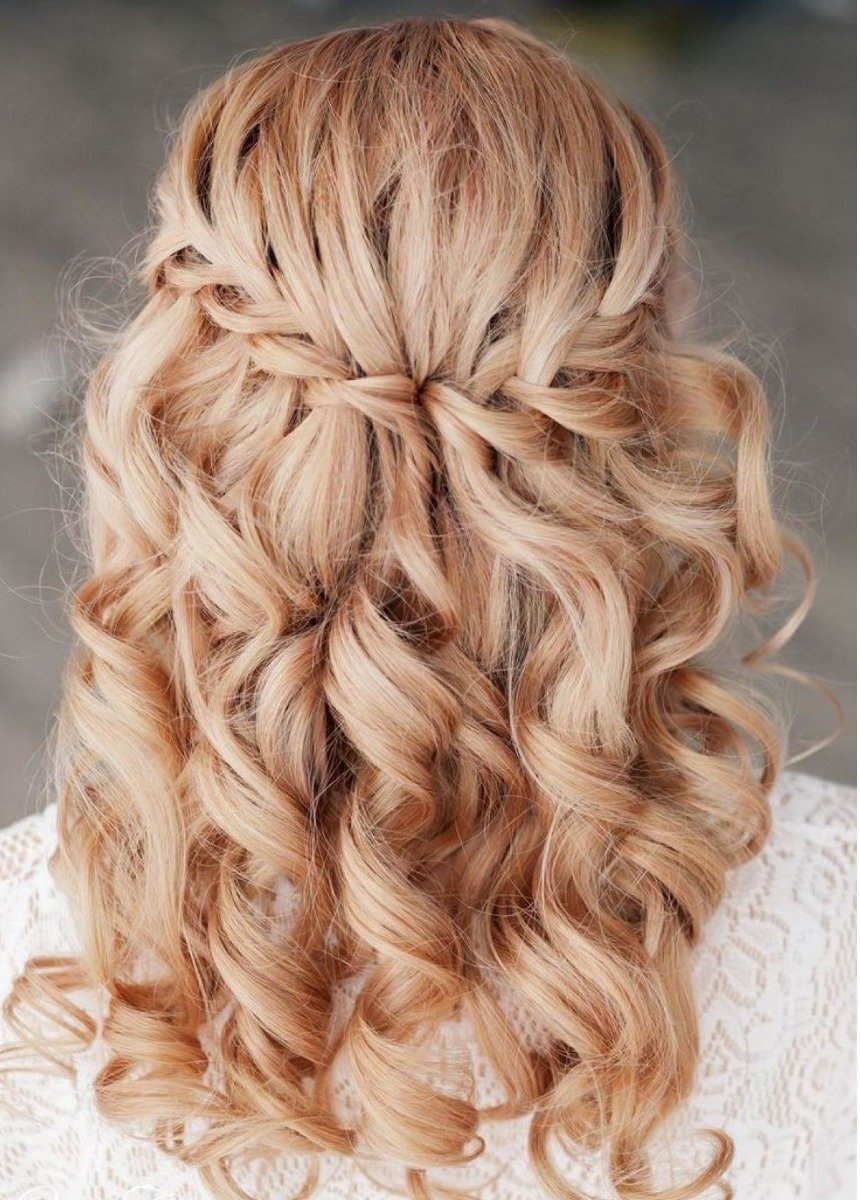 15 зачісок для кучерявого та кучерявого волосся легко та швидко: фото