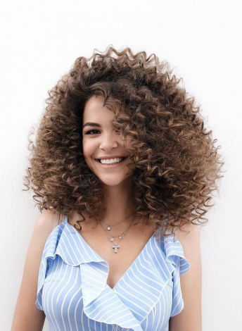 Афро кучері – 4 простих способи зробити зачіску в домашніх умовах