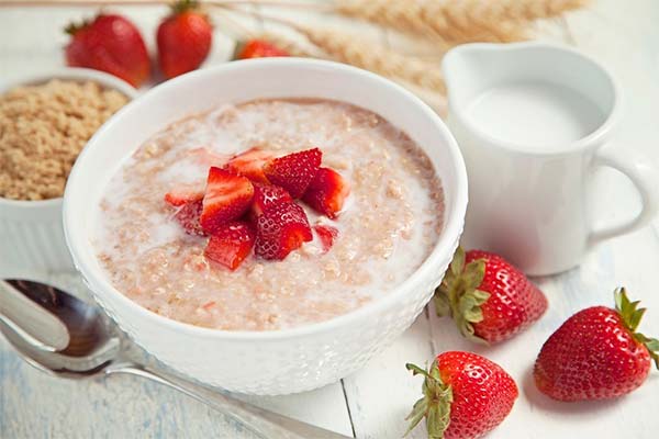 До чого сниться каша жінці чи чоловікові — 45 тлумачень із різних сонників.