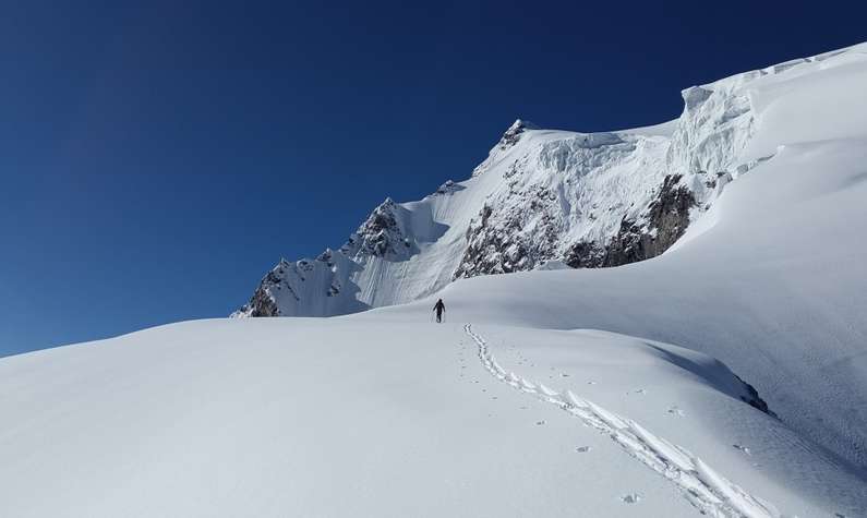 До чого сниться сніг білий чистий: жінці чи чоловікові, кучугури