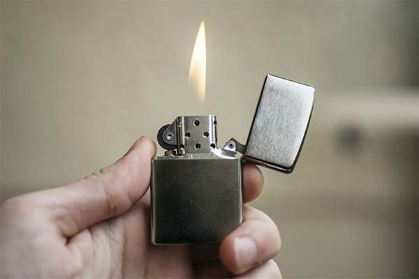 До чого сниться запальничка жінці чи чоловікові — 40 тлумачень із різних сонників.