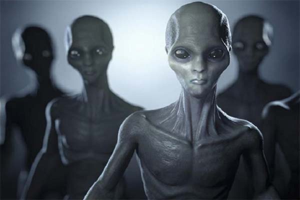 До чого сняться інопланетяни жінці чи чоловікові — 35 тлумачень із різних сонників.