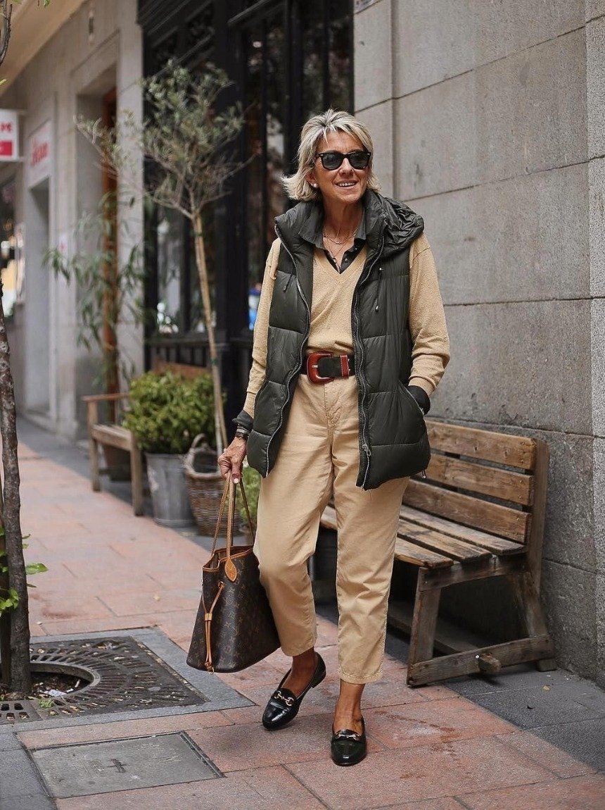 Мода 2023 для жінок за 50: головні тенденції сезону