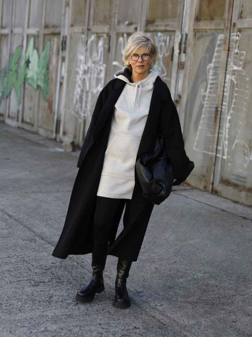 Мода 2023 для жінок за 50: головні тенденції сезону