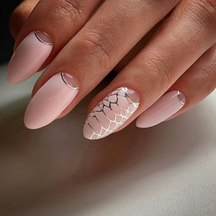 Мигдаль дизайн нігтів: красивий манікюр на довгі, короткі і гострі нігті.