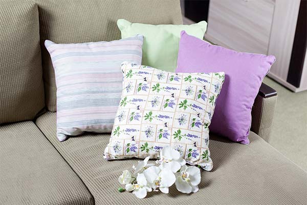 До чого сниться наволочка на подушку — 35 тлумачень із різних сонників.