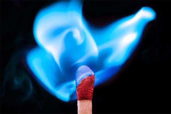 До чого сниться вогонь жінці чи чоловікові — 66 тлумачень із різних сонників.