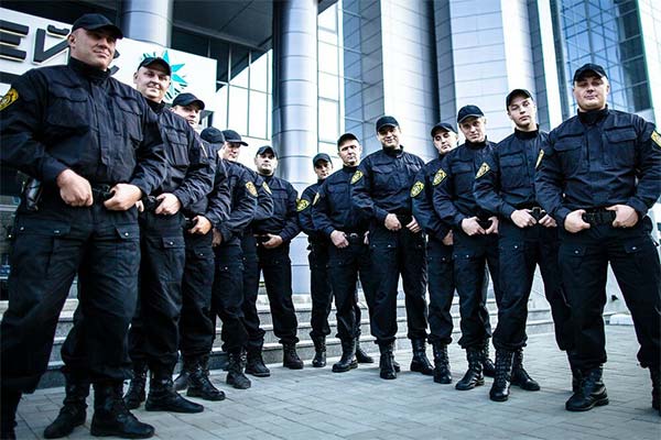 До чого сниться охоронець — 46 тлумачень із різних сонників