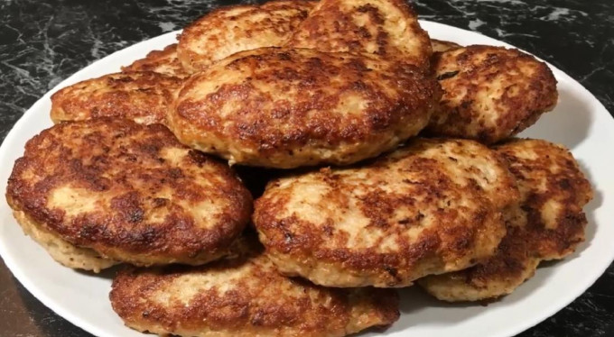 Котлети з фаршу яловичини – 12 рецептів соковитих та м'яких котлет