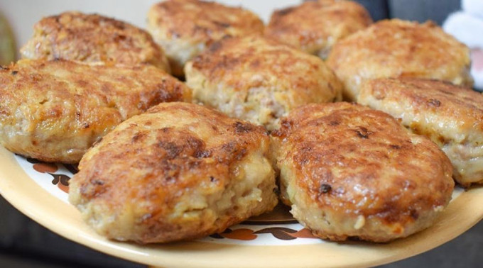 Котлети з фаршу яловичини – 12 рецептів соковитих та м'яких котлет