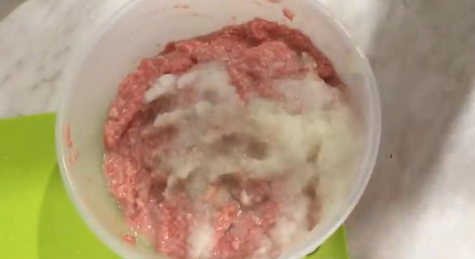 Котлети з фаршу яловичини – 12 рецептів соковитих та м'яких котлет