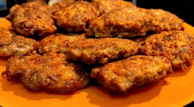 Котлети з фаршу яловичини – 12 рецептів соковитих та м'яких котлет