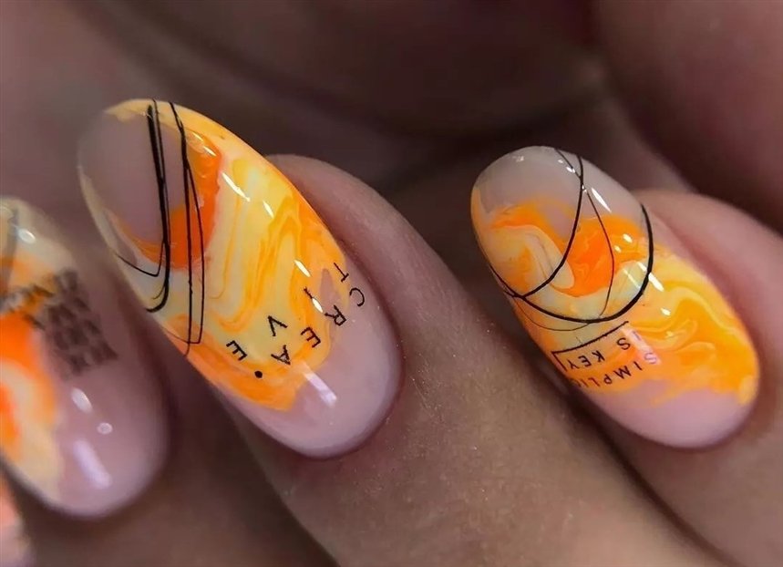 Модний манікюр на вересень: ідеї, фото