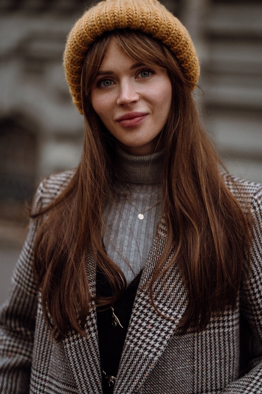 Зачіски на холодний сезон, які зручно носити під шапкою