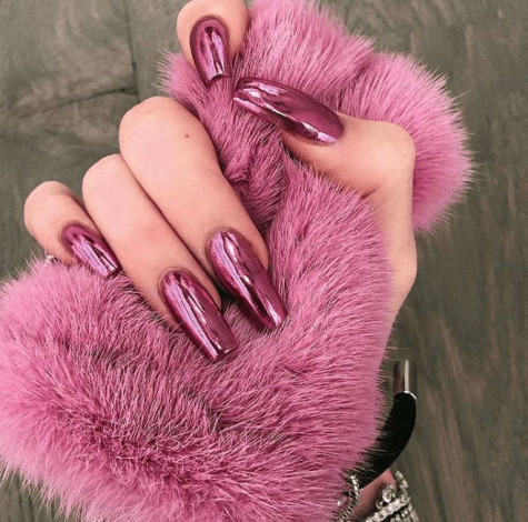 ТОП яскравих трендів у світі манікюру, які вам варто спробувати цього літа!