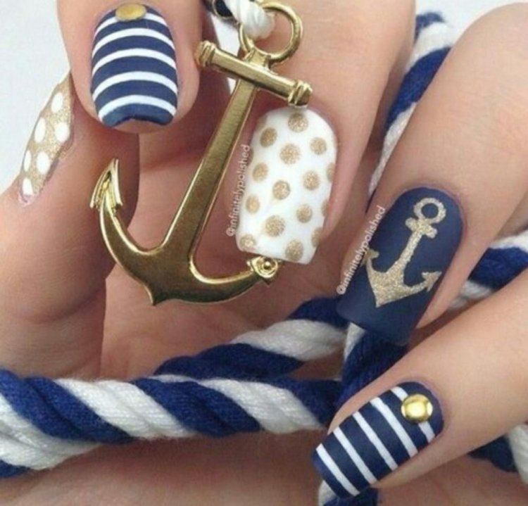 Якір на нігтях