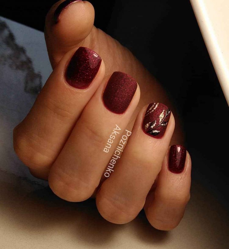 Винний манікюр 2020 короткі нігті