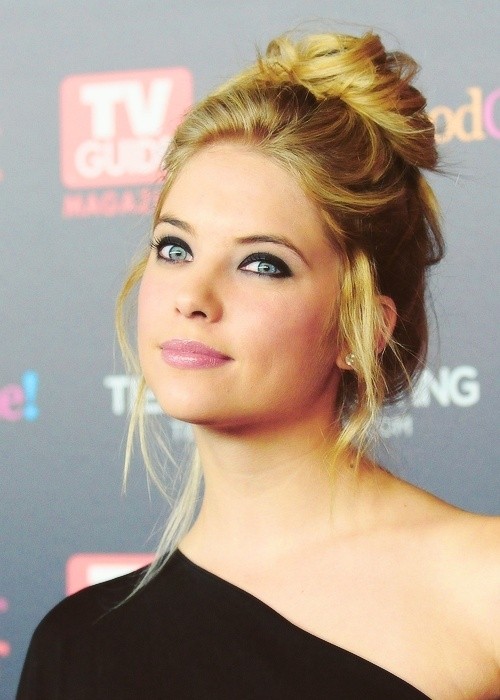 26 варіантів найнезвичайніших зачісок на звичайнісінький день