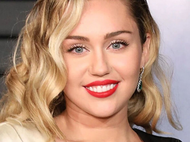 3 ознаки, які видають вік жінки в очах чоловіків на раз-два