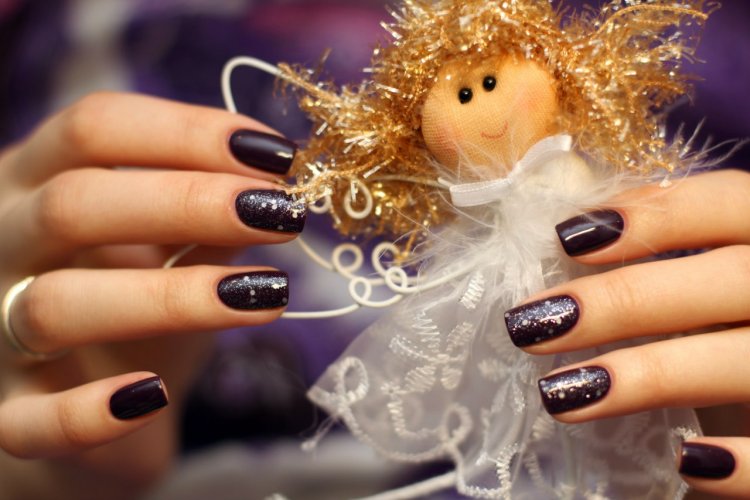 Красиві нігті до нового року