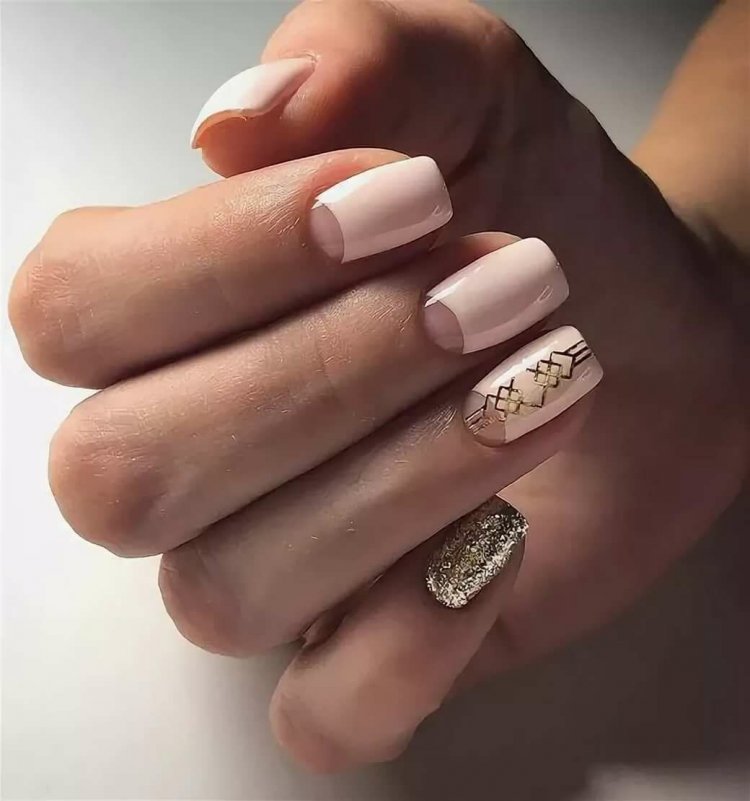 Шелак бежевий із золотом