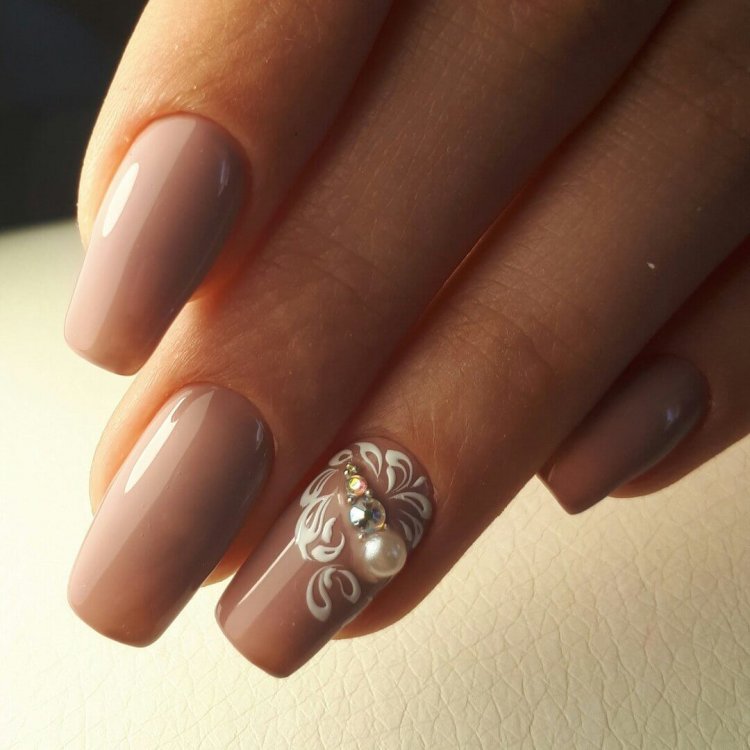 Манікюр нюдовий 2020 мигдаль. Мигдаль